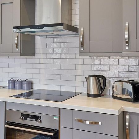 Apartment 3, Khyber Lodge Apartments Whitby Bagian luar foto