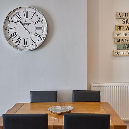 Apartment 3, Khyber Lodge Apartments Whitby Bagian luar foto