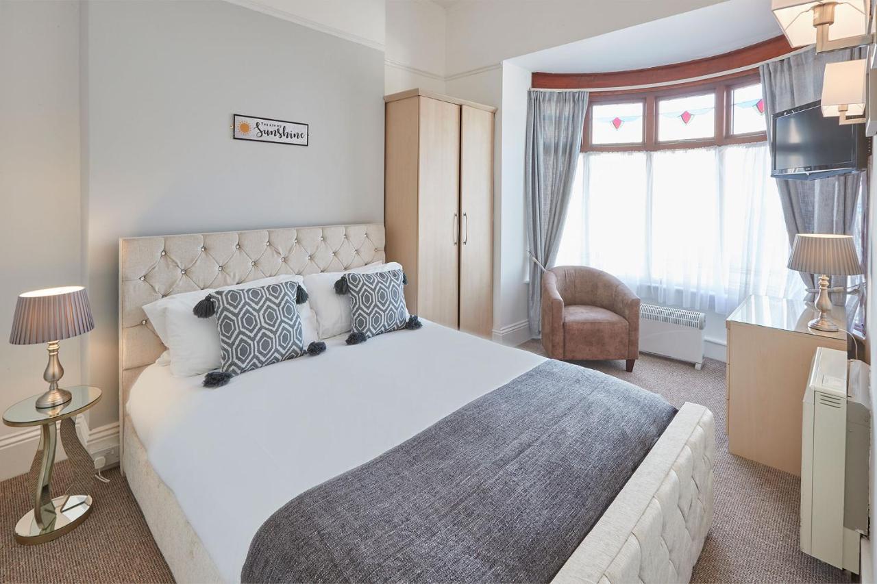 Apartment 3, Khyber Lodge Apartments Whitby Bagian luar foto